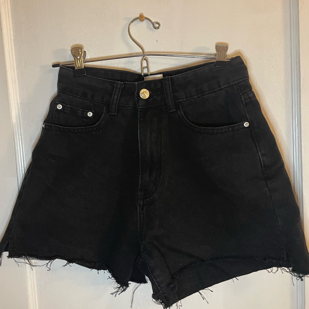 Princess Polly Black Cut Off Shorts